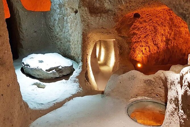 Daily Cappadocia Group Tour with English-Speaking Guide & Car - Climb Uchisar Castle for Panoramic Views