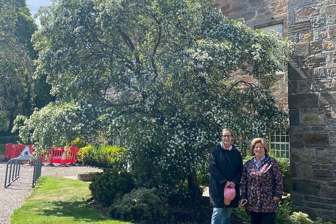 Daily Stratford Upon Avon Town Walking Tour with Local Guide - Walking Along Henley Street and Exploring Stratford’s Main Thoroughfare