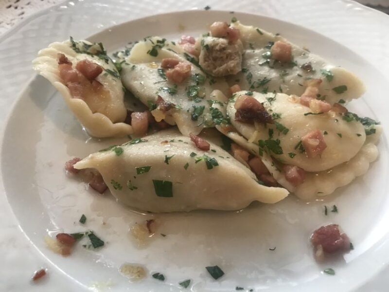 DAILY Warsaw Traditional Food Tasting & Guided Old Town Tour - The Guide: Expert, Engaging, Multilingual