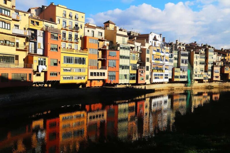 Dalís Surreal World: Figueres & Girona Group/Private Tour - Key Points
