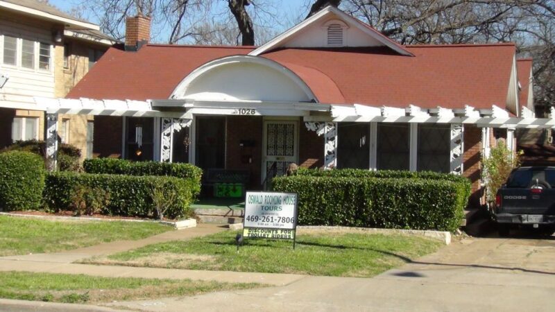 Dallas: 2-Hour JFK Assassination Tour without Museum - Explore Dallas JFK Assassination in a Compact 2-Hour Tour