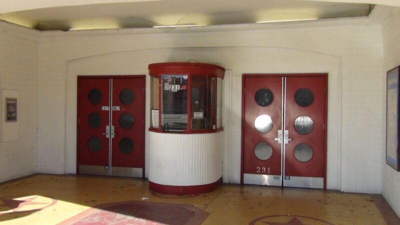 Dallas: 2-Hour JFK Assassination Tour without Museum - Passing the Famous Grassy Knoll