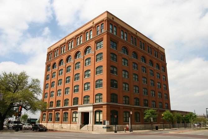 Dallas and JFK Full-Day Tour with Sixth Floor Museum and Oswald Rooming House - Explore Dallas and JFK in a Full-Day Tour for $133.33