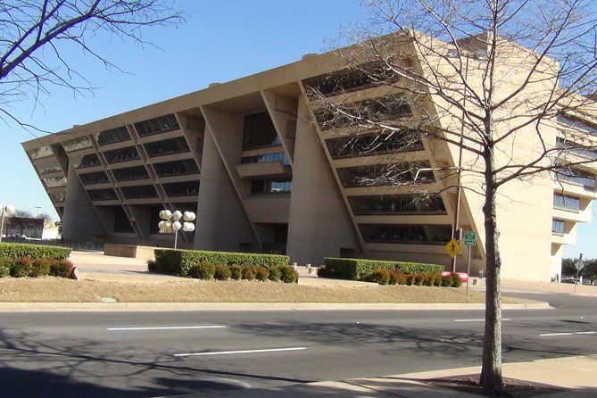 Dallas and JFK Full-Day Tour with Sixth Floor Museum and Oswald Rooming House - Dallas City Center Landmarks and Neighborhoods