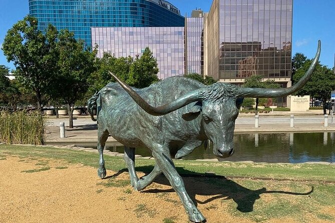 Dallas Highlights & Southfork Ranch Combo Tour - Discover Dallas’s Green Spaces and Architectural Landmarks