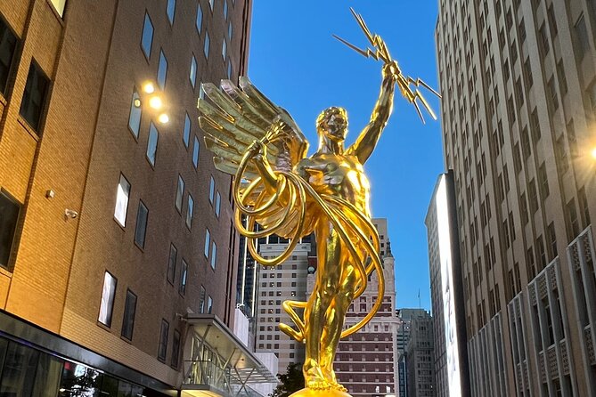 Dallas Highlights Tour - Iconic Dallas Architecture: Omni Dallas Hotel and Pioneer Plaza