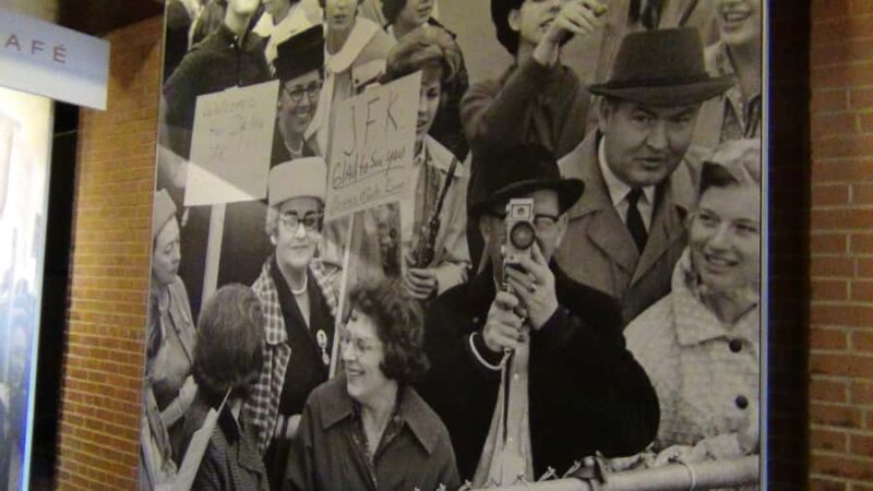 Dallas: JFK Assassination Highlights Walking Tour - Passing by the Sixth Floor Museum