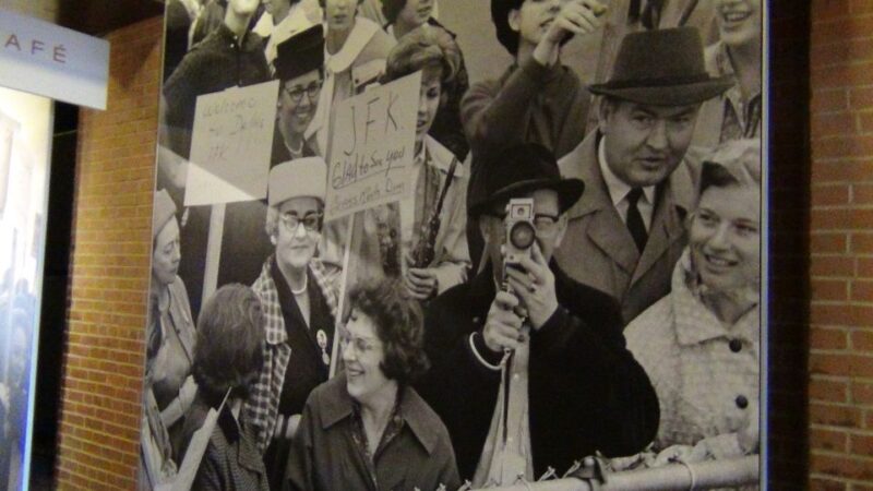 Dallas: JFK Assassination Highlights Walking Tour - Who Benefits Most from This Tour