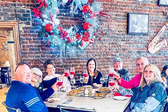 Dallas Margs, Wine & Foodie Experience - Exploring Main Street’s Historic Architecture and Shops