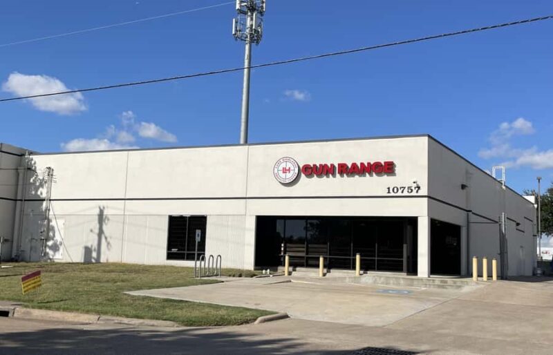Dallas: Shooting Center Indoor Gun Range Experience - Exploring the State-of-the-Art Safety and Ventilation Systems