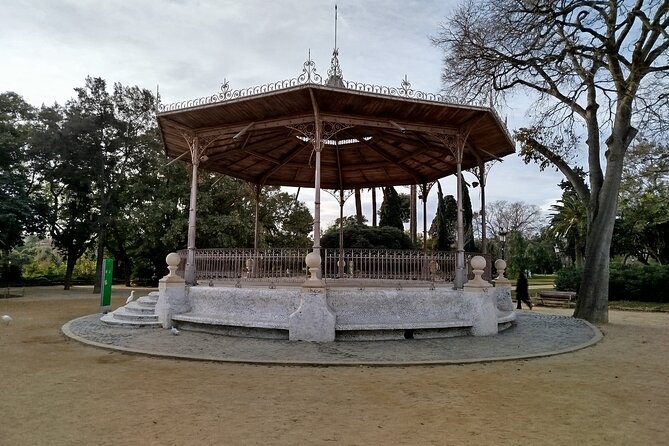 Dance Cuban Salsa and live Cuban Culture in Barcelona - Flexible Timing and Easy Accessibility