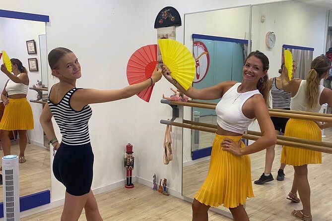 Dance Lesson in Sevillanas Experience from Málaga - How the Class is Structured: Step-by-Step Flamenco Learning