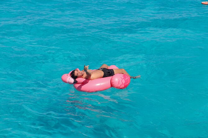 Dancer Cruise Isla Mujeres Snorkel Food and Drinks Included - Food and Beverage Offerings on the Cruise