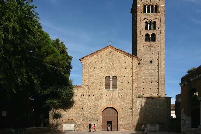 Dante's Ravenna: A Self-Guided Audio Tour - Visiting Dante’s Tomb