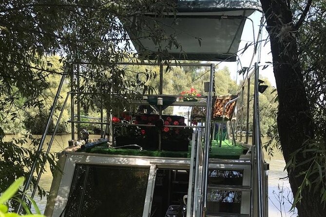 **Danube Delta Trips on the Camely Boat: Departing from Tulcea** - The Guide’s Role and Experience