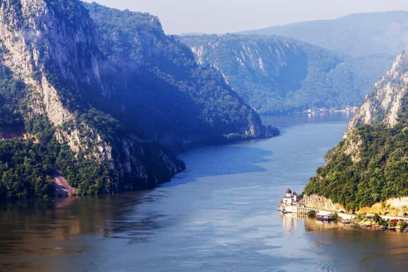 Danube Gorge & Boat Adventure: Full-Day Trip from Bucharest - Practical Details: Meeting Point and Group Size
