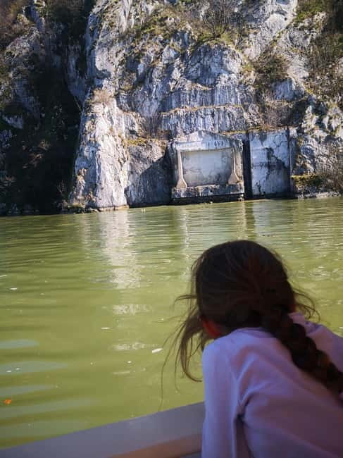 Danube River Boat Tour with Decebal Statue - Discovering the Veterani and Ponicova Caves
