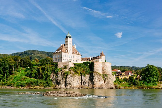 Danube Valley Day Trip from Vienna - Seasonality and Weather Considerations