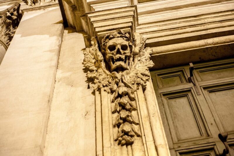 Dark Heart of Rome: Facts, Legends, and Mystery Tour - Meeting Point and Logistics