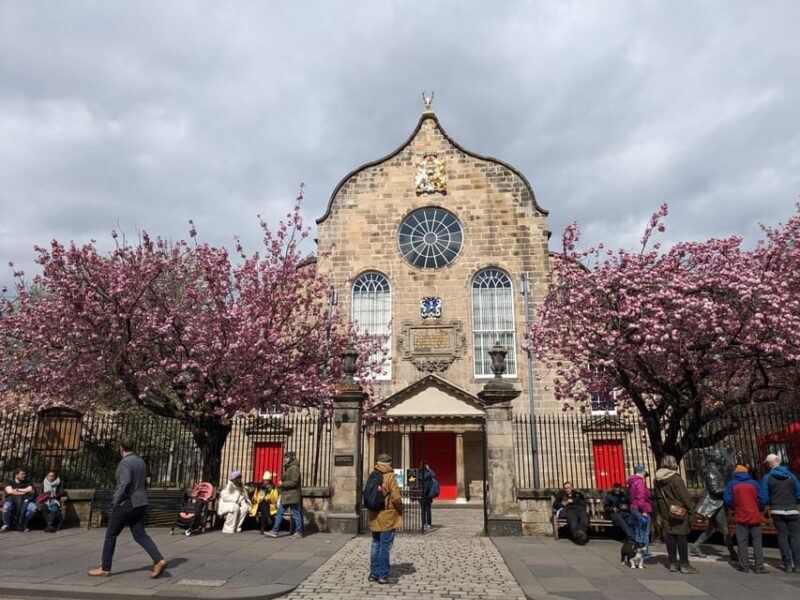 Dark Stories of Edinburgh: walking tour in French - Key Points