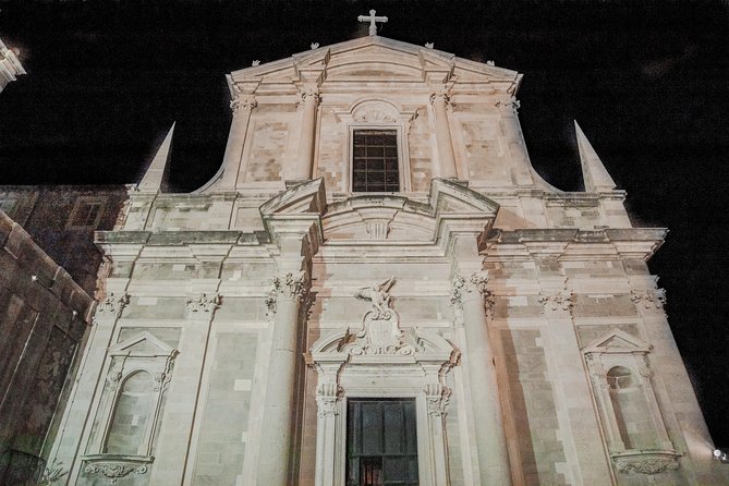 Dark Tales of the Old Town - Walking the Lantern-Lit Streets at Night
