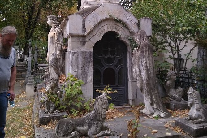 Darkside Tour of Bucharest - small group - Starting Point and Logistics in Bucharest