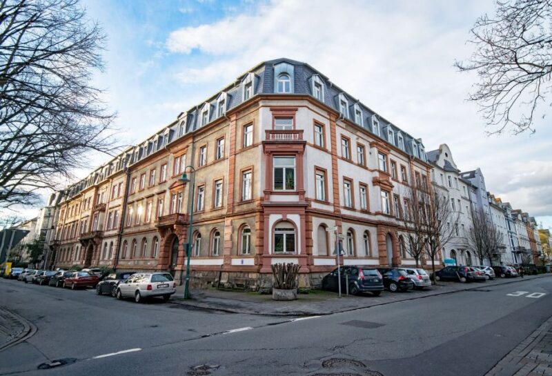 Darmstadt: Private Guided Walking Tour - Exploring Darmstadt’s Architectural Landmarks
