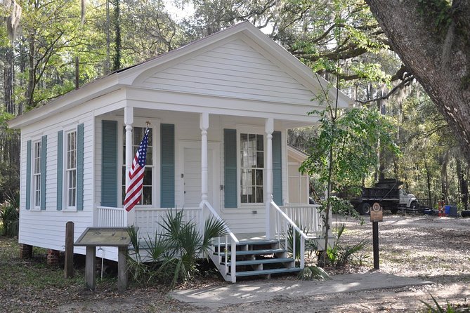 Daufuskie Island Guided History Tour from Hilton Head - Highlights of Historic Sites and Artisan Shops
