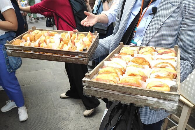 David Accademia Gallery Vip Guided Tour With Skip The Line Entry - Meeting Point and End Location Inside Florence