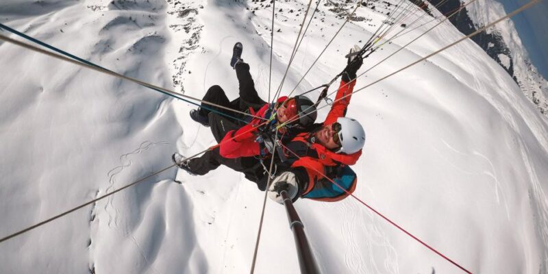 Davos: Tandem Paragliding Flight - Experience the Joy of Paragliding Over Davos from Jakobshorn