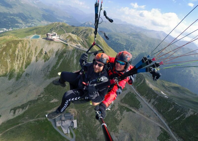 Davos: Tandem Paragliding Flight - The Launch and Flight Experience