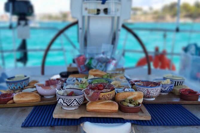 Day Charter- All Inclusive - The Role of the Skipper and Crew