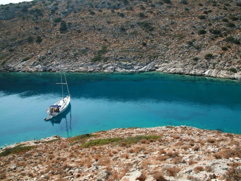 Day Cruise to Dia island from Heraklion/ Hersonissos port - Comfortable and Well-Equipped Catamaran for a Family-Friendly Day