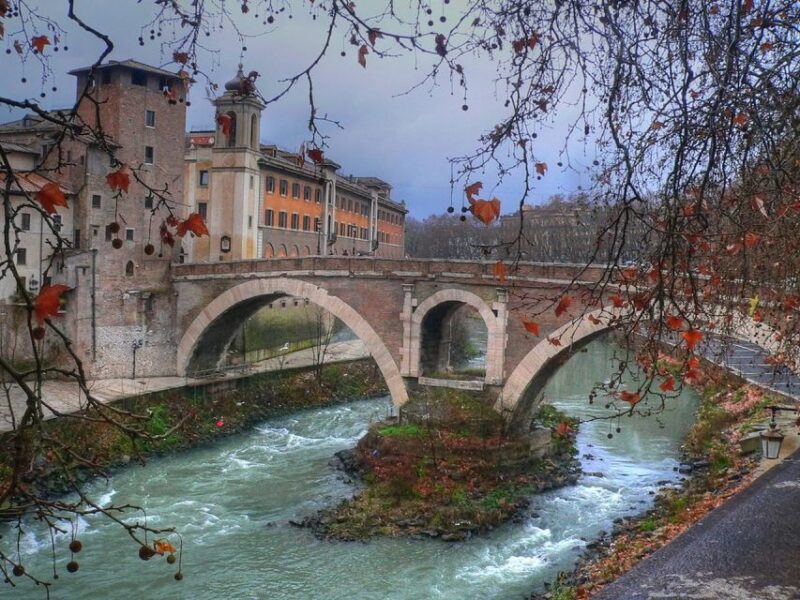 Day drinking in Rome - Scandalous Roman History - Key Points