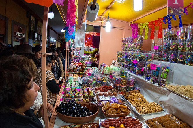 Day of the Dead in Feria del Alfenique Toluca - Departure from Mexico City and Pickup Details