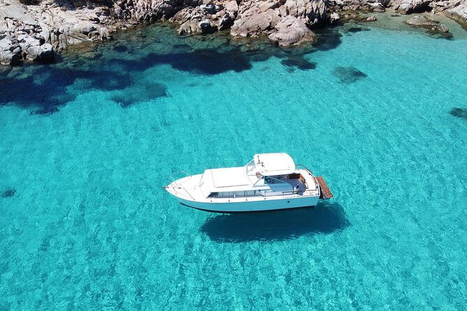 Day on a boat in the archipelago of La Maddalena with lunch - Flexible Extension to Corsican Waters