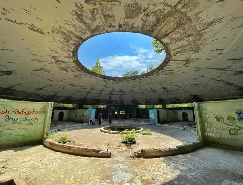 Day tour from Tbilisi to Kutaisi and Tskaltubo - Visiting Tskaltubo’s Abandoned Sanatoriums and Springs