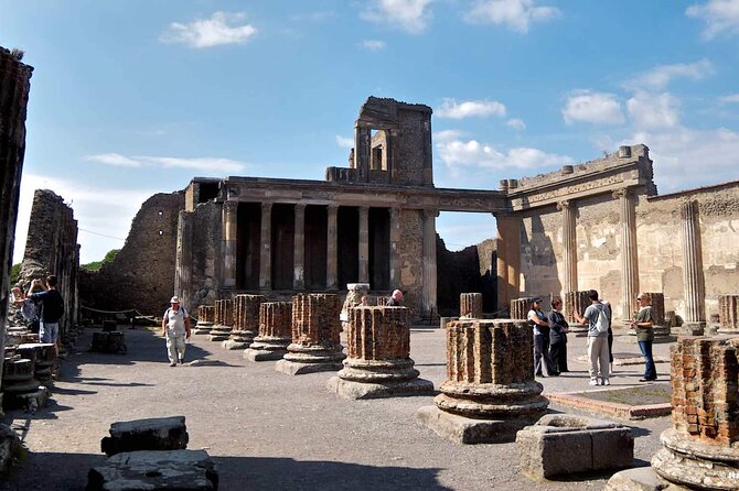Day tour Naples Vesuvio Pompei - Visiting Pompeii Archaeological Park with Ticket Included