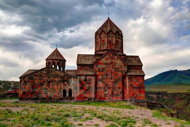 Day Tour to Amberd Fortress Aragats and Kari Lake From Yerevan - Visiting Amberd Fortress at 2,300 Meters