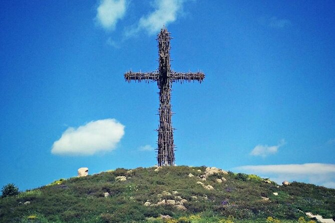 Day Tour to Amberd Fortress Aragats and Kari Lake From Yerevan - Discovering Ohanavank and Saghmosavank Monasteries