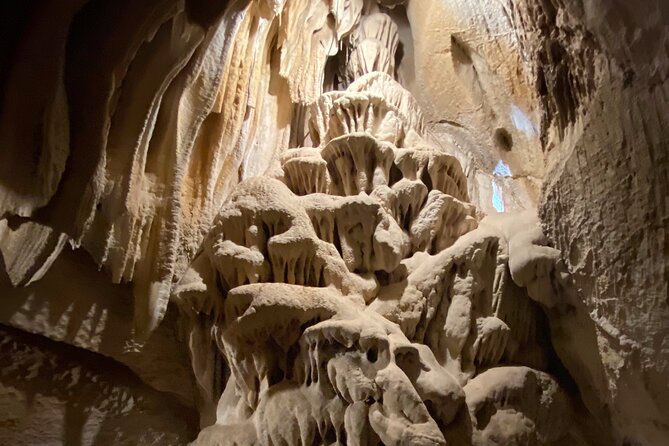 Day Tour to Kings Canyon National Park - Descending into Cedar Grove Village and River Views