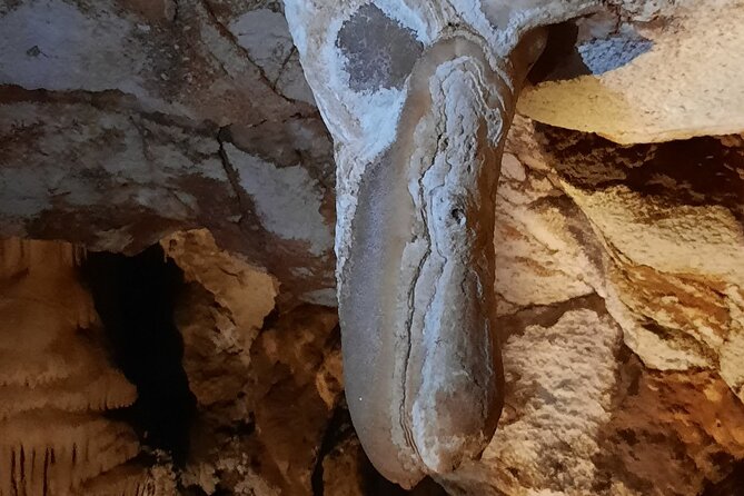 Day tour to the Natural wonders Belogradchik Rocks & Venetsa cave - Exploring the Belogradchik Rocks: A Nominated Wonder