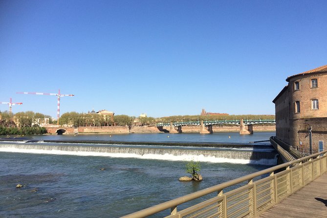 Day tour to Toulouse and the Canal du Midi. Private tour from Carcassonne. - Visiting Castelnaudary and the UNESCO-listed Canal du Midi