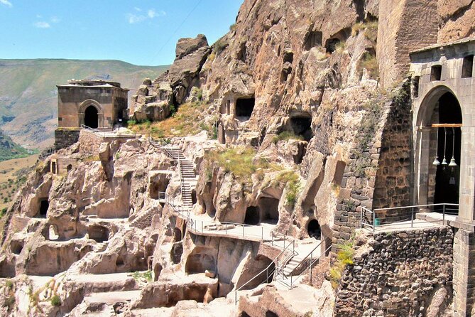 Day tour to Vardzia, Borjomi in Georgia - Key Points