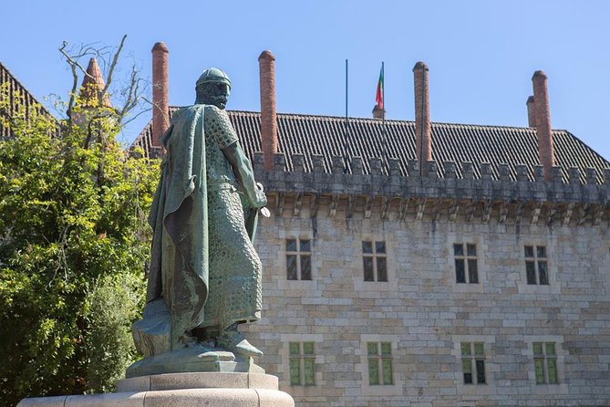 Day Trip Braga and Guimarães from Porto - Guide Expertise and Group Size
