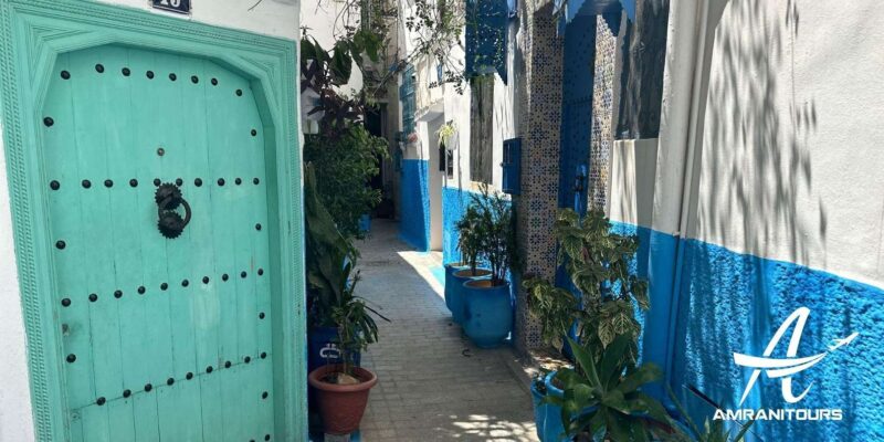 Day trip from Gibraltar to Morocco All Inclusive - Tasting Traditional Moroccan Cuisine in a Local Restaurant