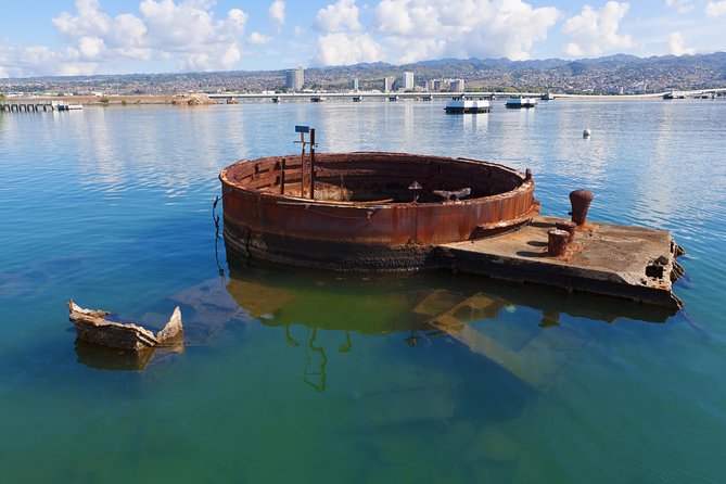 Day Trip from Kona to Oahu: Pearl Harbor WWII Heroes Adventure - USS Bowfin Submarine Museum & Park