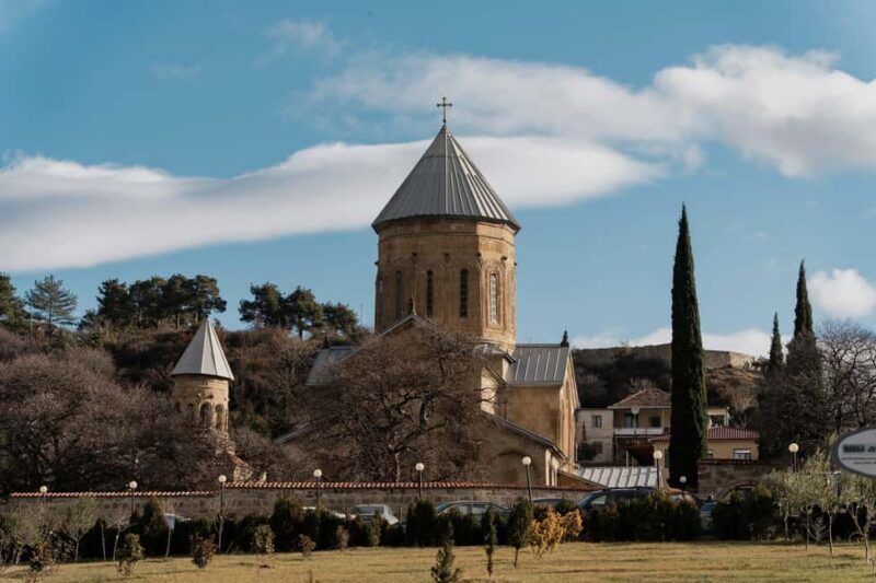 Day Trip: Mtskheta, Wine Tasting & Uplistsikhe Caves - Key Points