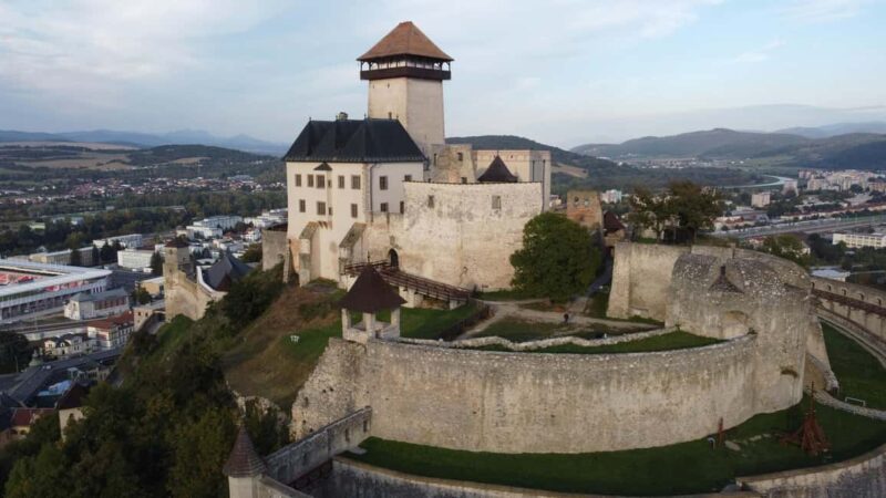 Day Trip to ervený Kame Castle, imany & Trenín - Visiting Ervený Kame Castle: Slovakia’s Best-Preserved Renaissance Fortress