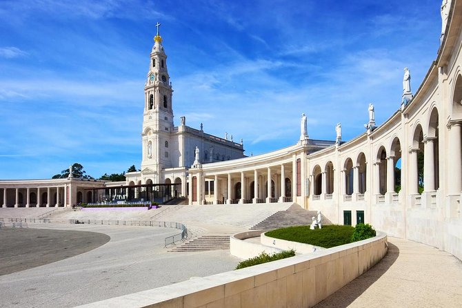 Day trip to Fatima, Batalha Monastery, Ericeira and Òbidos - Visiting the Sanctuary of Fatima: Portugal’s Most Visited Religious Site